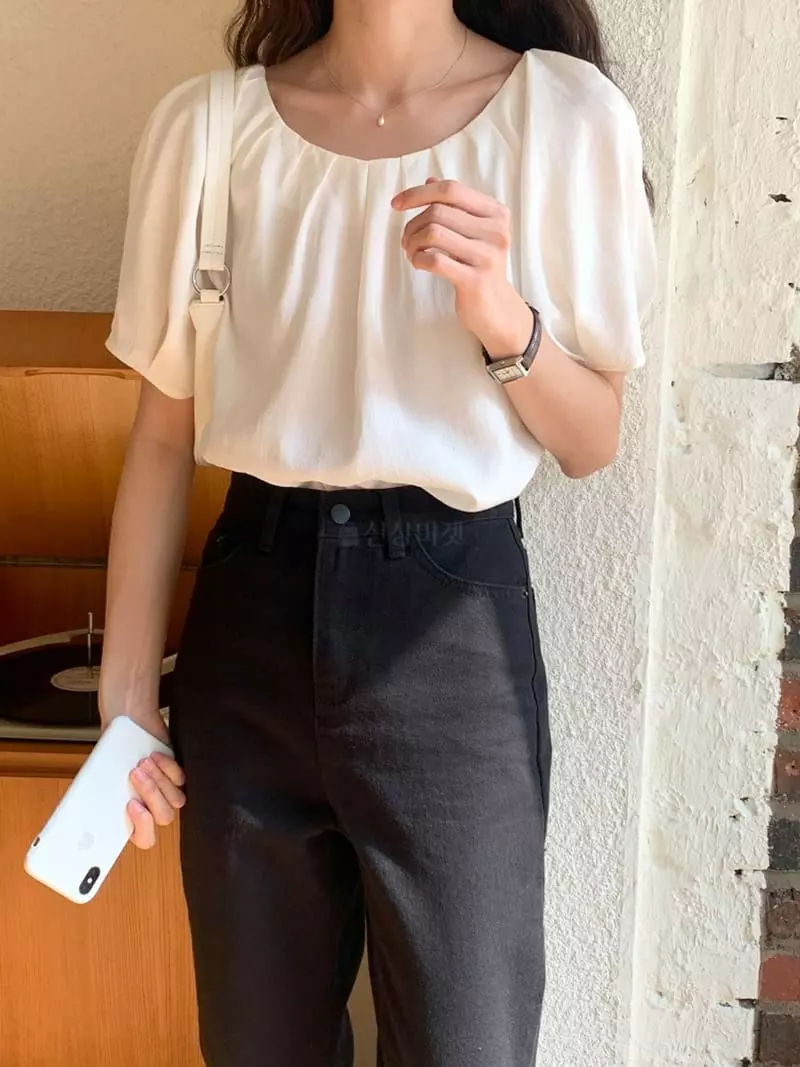 Sunday - Korean Women Fashion - #momslook - Ripple Wrinkle Blouse - 2