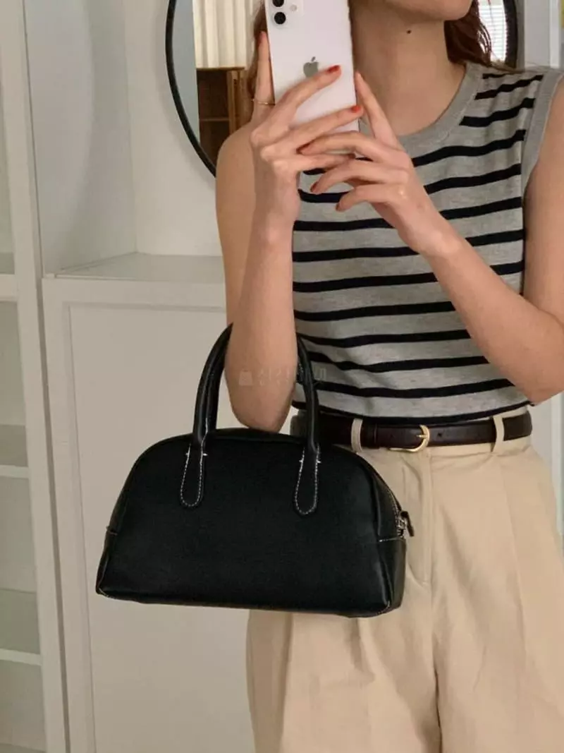 Tacit - Korean Women Fashion - #thelittlethings - Stripes Sleeveless Knit - 2
