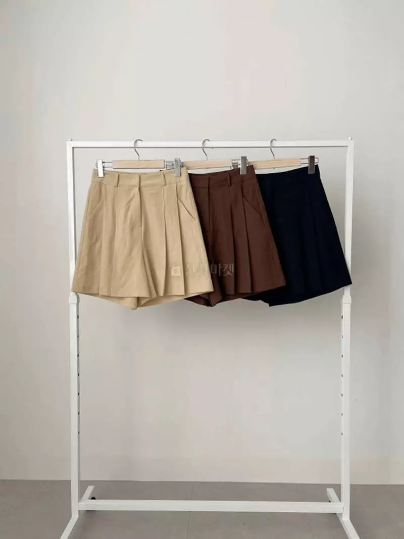 Tomato - Korean Women Fashion - #womensfashion - Rolly Shorts - 4