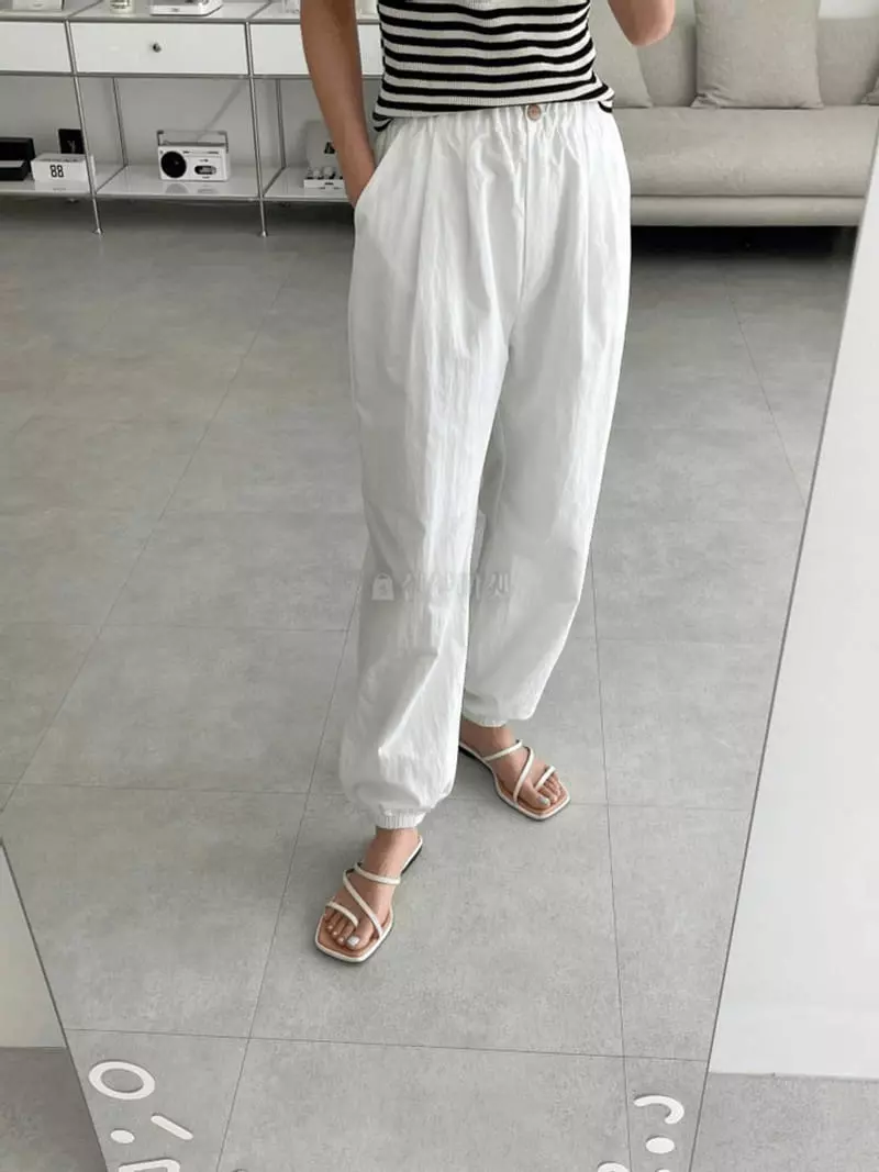 Tomato - Korean Women Fashion - #momslook - Ann Jogger Pants - 2