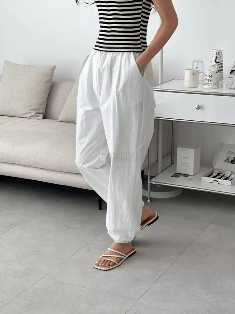 Tomato - Korean Women Fashion - #womensfashion - Ann Jogger Pants - 4