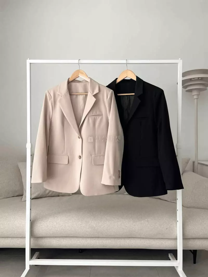 Tomato - Korean Women Fashion - #pursuepretty - Evan Jacket - 4