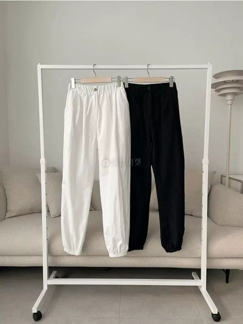 Tomato - Korean Women Fashion - #womensfashion - Ann Jogger Pants - 3