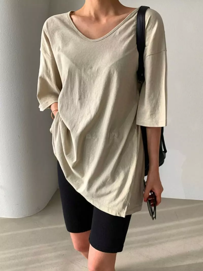 Und - Korean Women Fashion - #momslook - Slit U Neck Tee