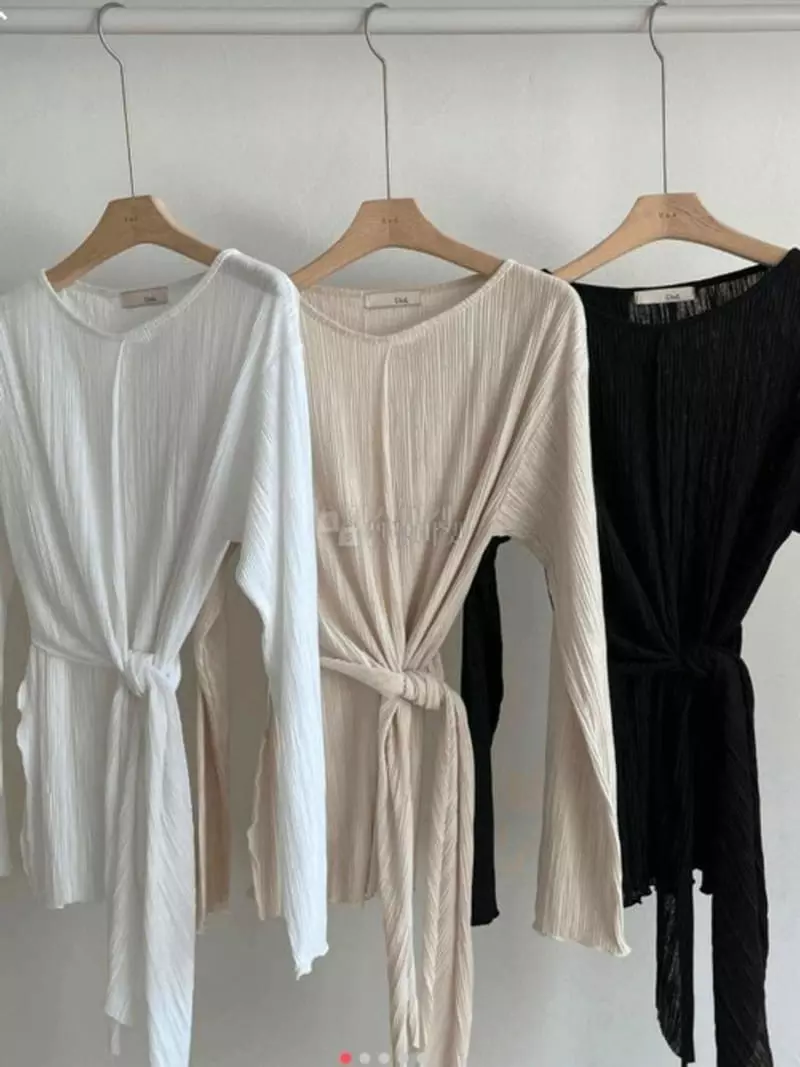 Und - Korean Women Fashion - #romanticstyle - Wrap Wrinkle Tee - 4