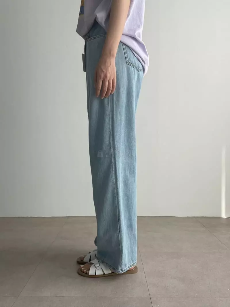 Washingroom - Korean Women Fashion - #thelittlethings - 942 Jeans - 2