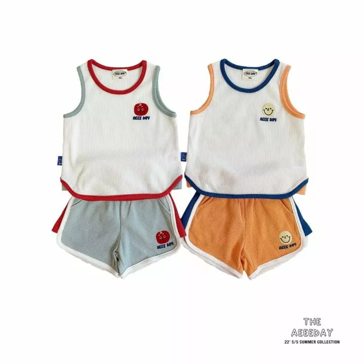 Aeeeday - Korean Children Fashion - #magicofchildhood - Waffle Sleeveless Top Bottom Set - 8