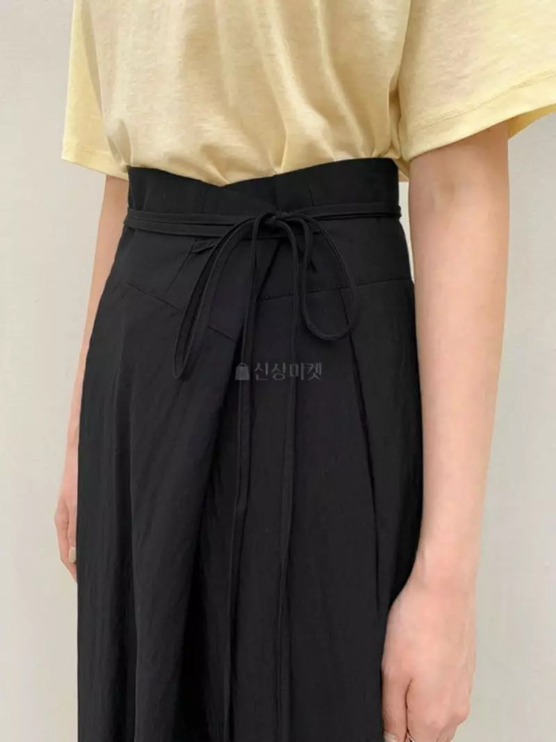 Alamode - Korean Women Fashion - #thelittlethings - Road Skirt