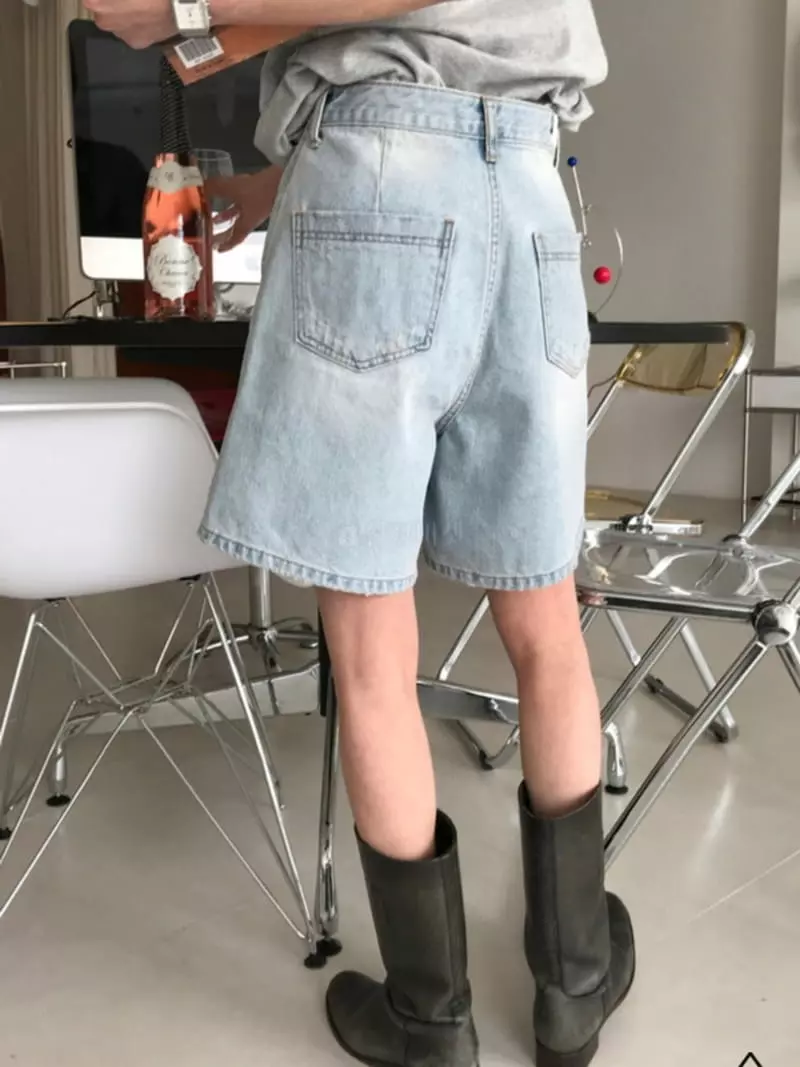 Almond Pepe - Korean Women Fashion - #womensfashion - Hanning Denim Shorts - 4