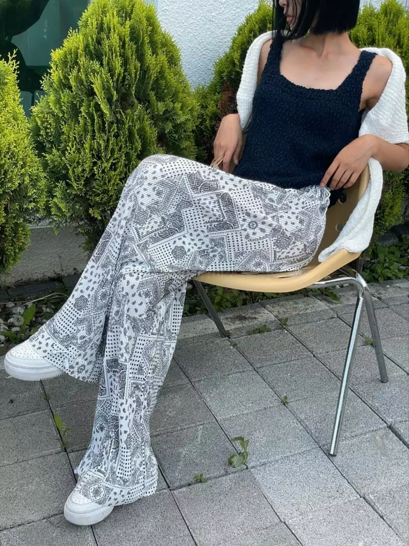 Almond Pepe - Korean Women Fashion - #momslook - Paisely String Pants - 6