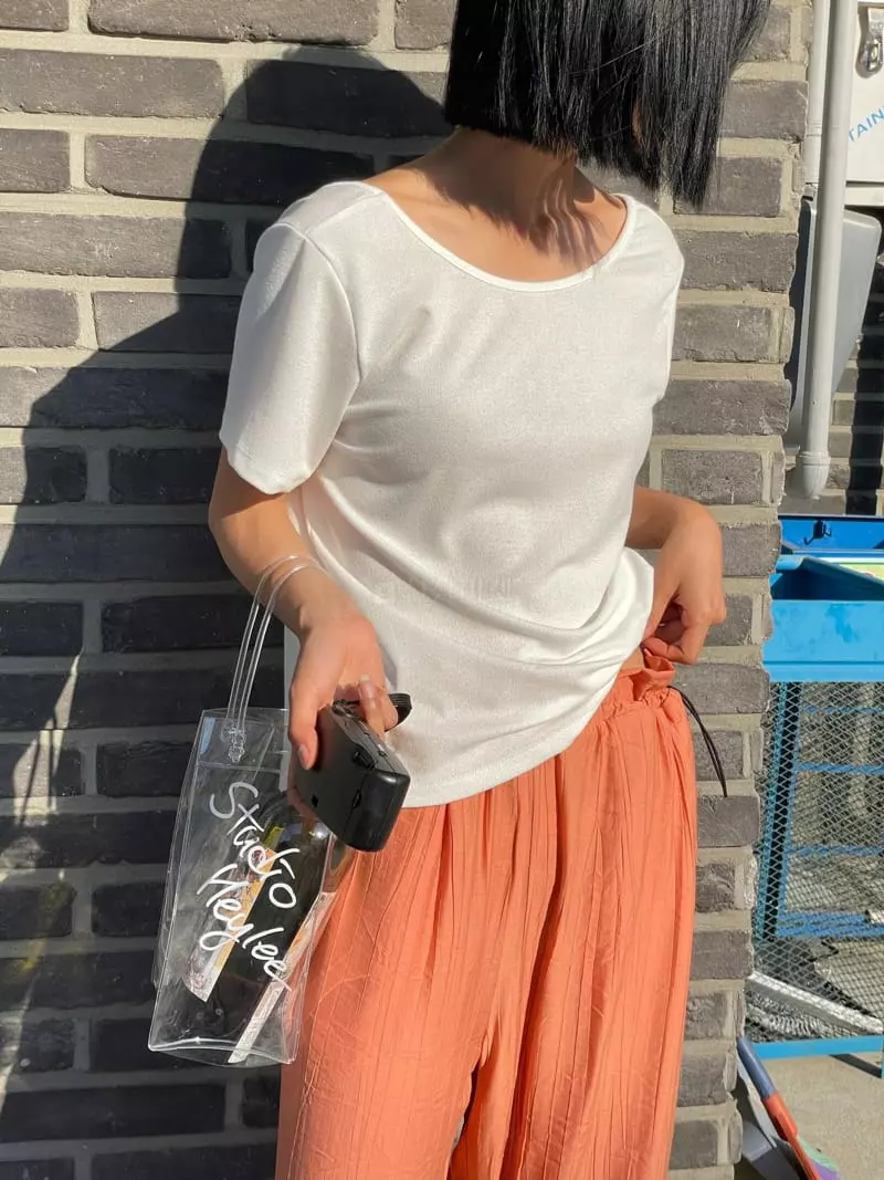 Almond Pepe - Korean Women Fashion - #momslook - Low Bag Short Sleeves Tee