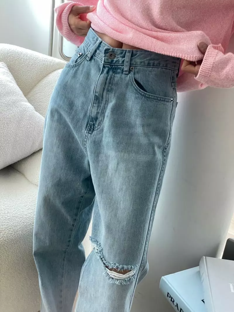 Almond Pepe - Korean Women Fashion - #momslook - Demage Jeans - 3