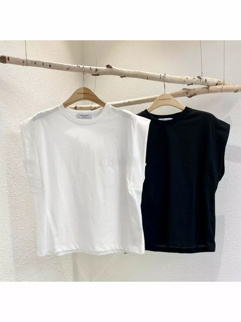 Almond Pepe - Korean Women Fashion - #thatsdarling - Silket Sleeveless Tee - 4
