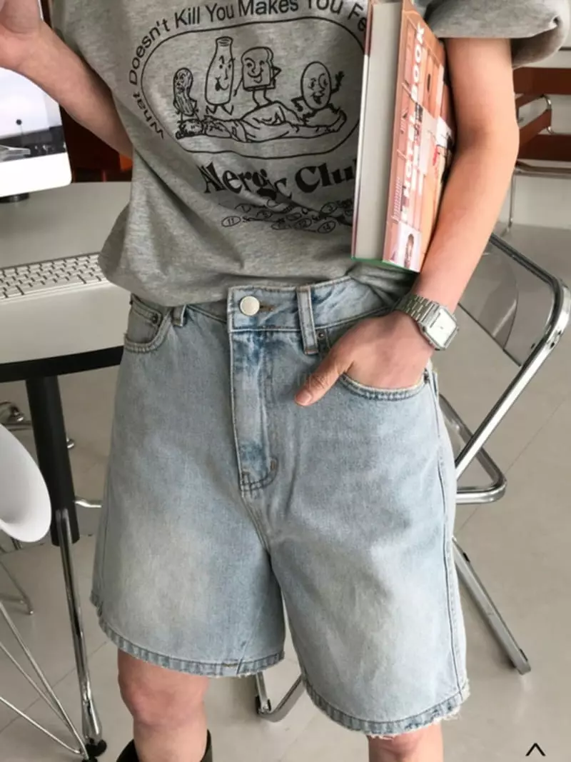 Almond Pepe - Korean Women Fashion - #womensfashion - Hanning Denim Shorts