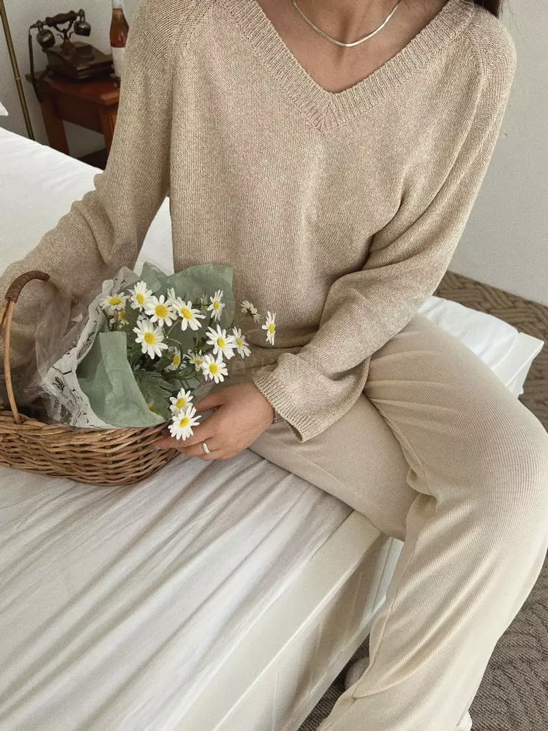 Almond Pepe - Korean Women Fashion - #womensfashion - Linen V Neck Knit Tee - 3