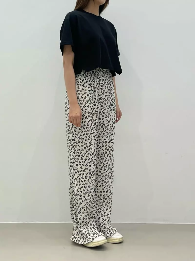 Another Avenue - Korean Women Fashion - #momslook - Crop Slit Tee