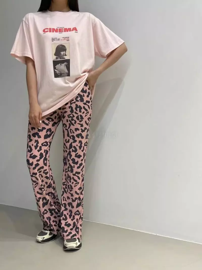 Another Avenue - Korean Women Fashion - #momslook - Cinema Tee - 5