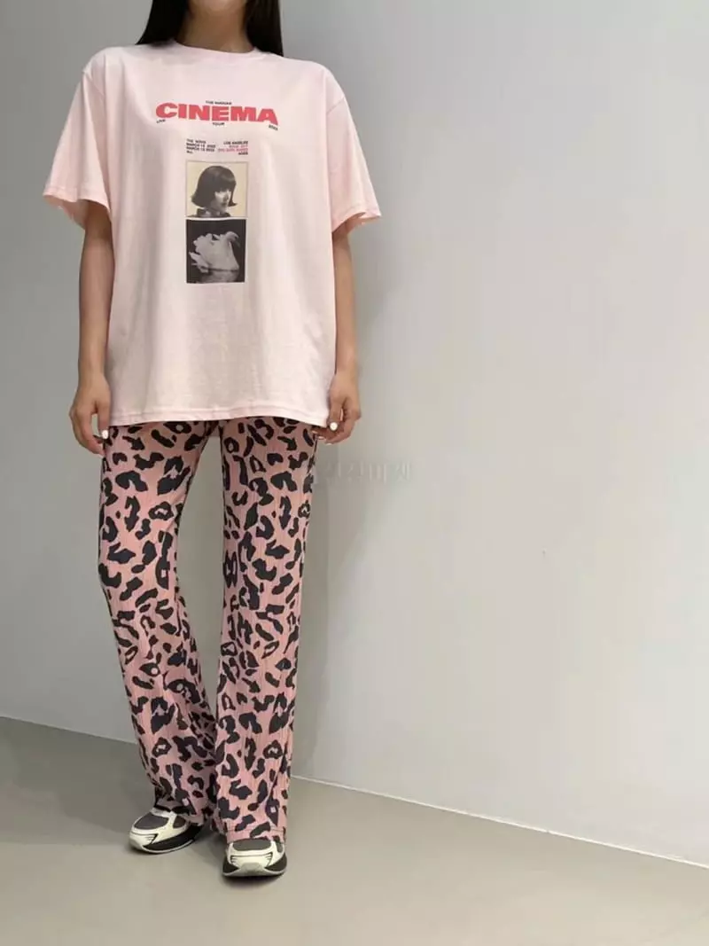 Another Avenue - Korean Women Fashion - #momslook - Cinema Tee - 7