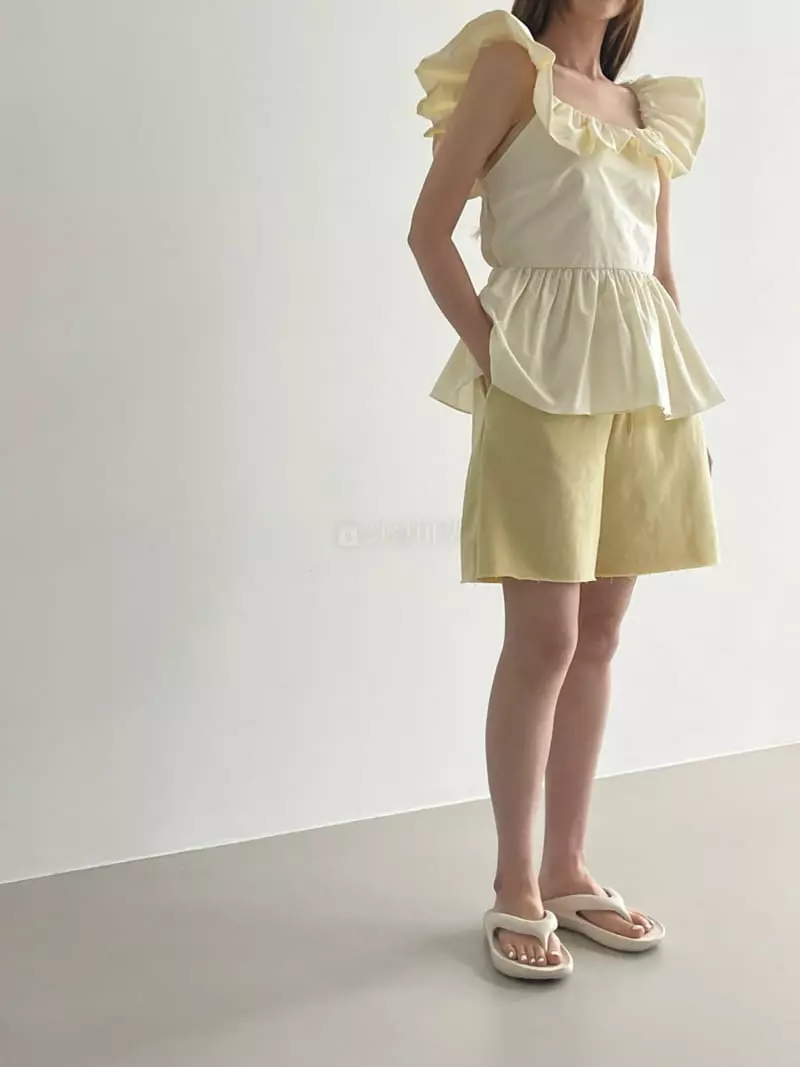 Another Avenue - Korean Women Fashion - #momslook - Sleeveles Frill Blouse - 2