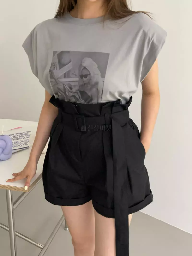 Another Avenue - Korean Women Fashion - #momslook - Belt Band Shorts