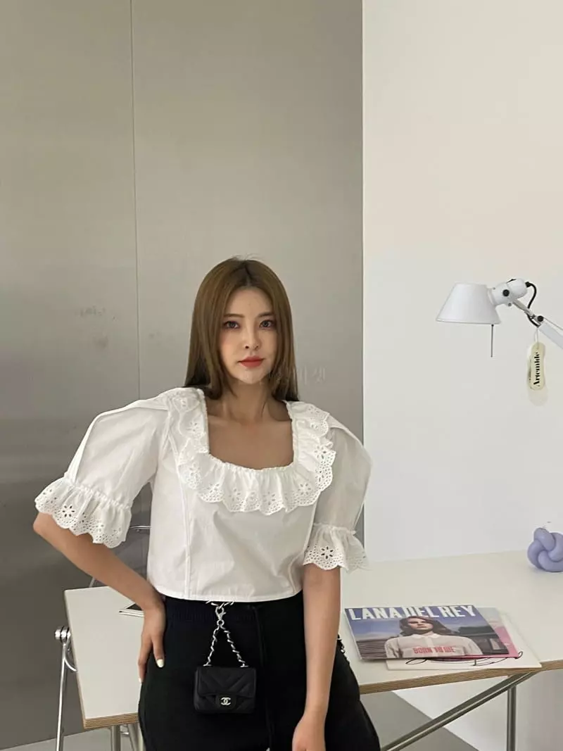 Another Avenue - Korean Women Fashion - #momslook - Rounding Blouse - 4