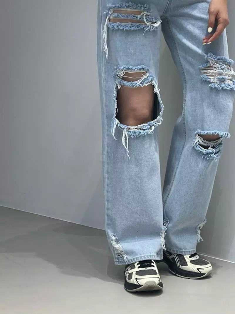 Another Avenue - Korean Women Fashion - #momslook - Dist Loyde Long Jeans - 2