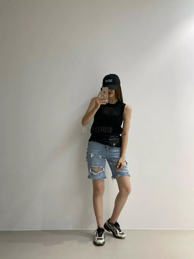 Another Avenue - Korean Women Fashion - #momslook - Dist Loyde Shorts - 2
