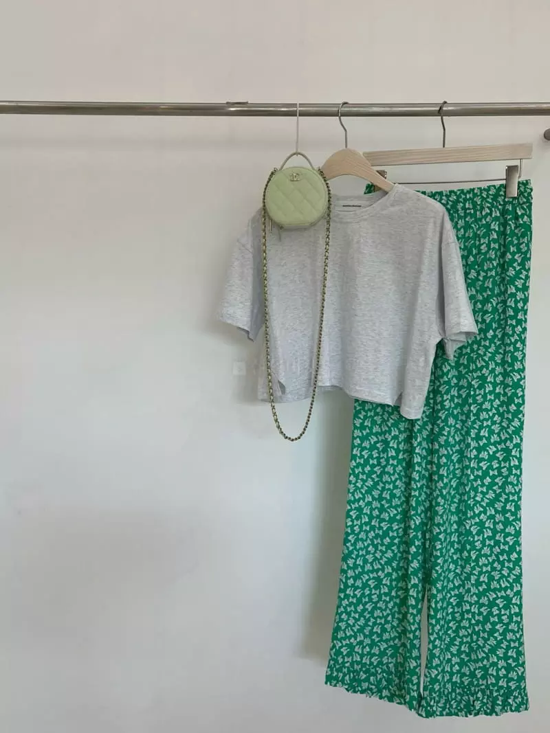Another Avenue - Korean Women Fashion - #pursuepretty - Crop Slit Tee - 9