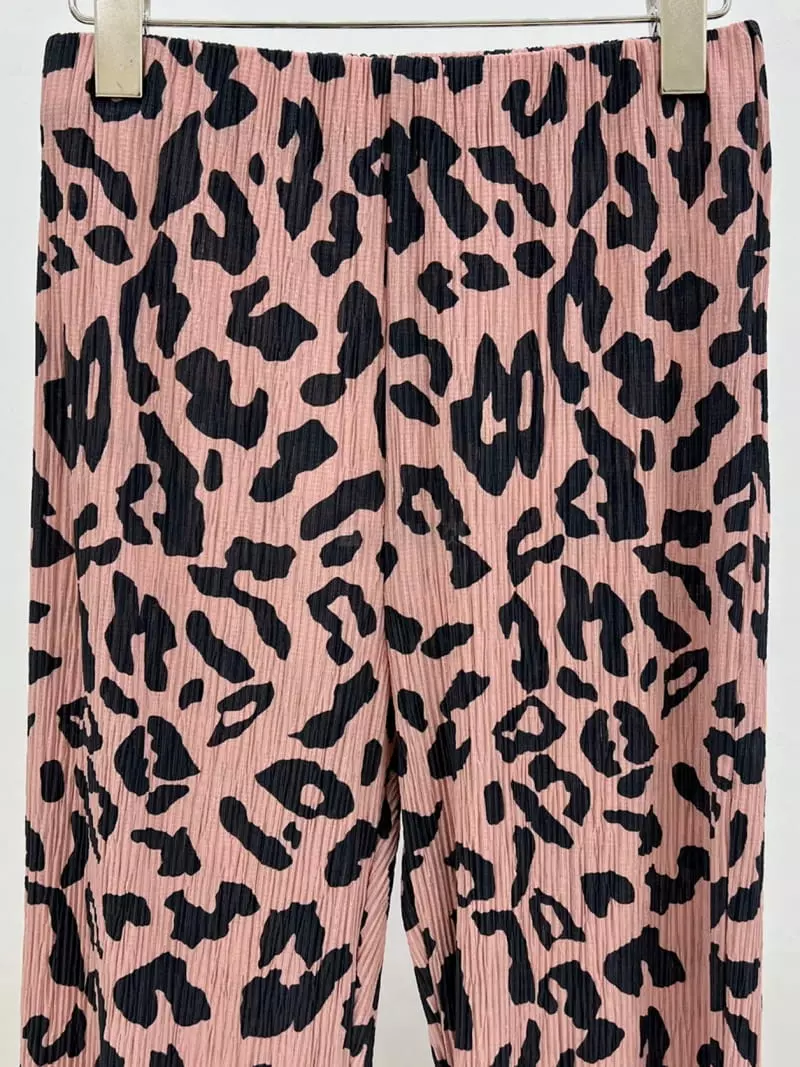Another Avenue - Korean Women Fashion - #vintagekidsstyle - Big Leopard Pants