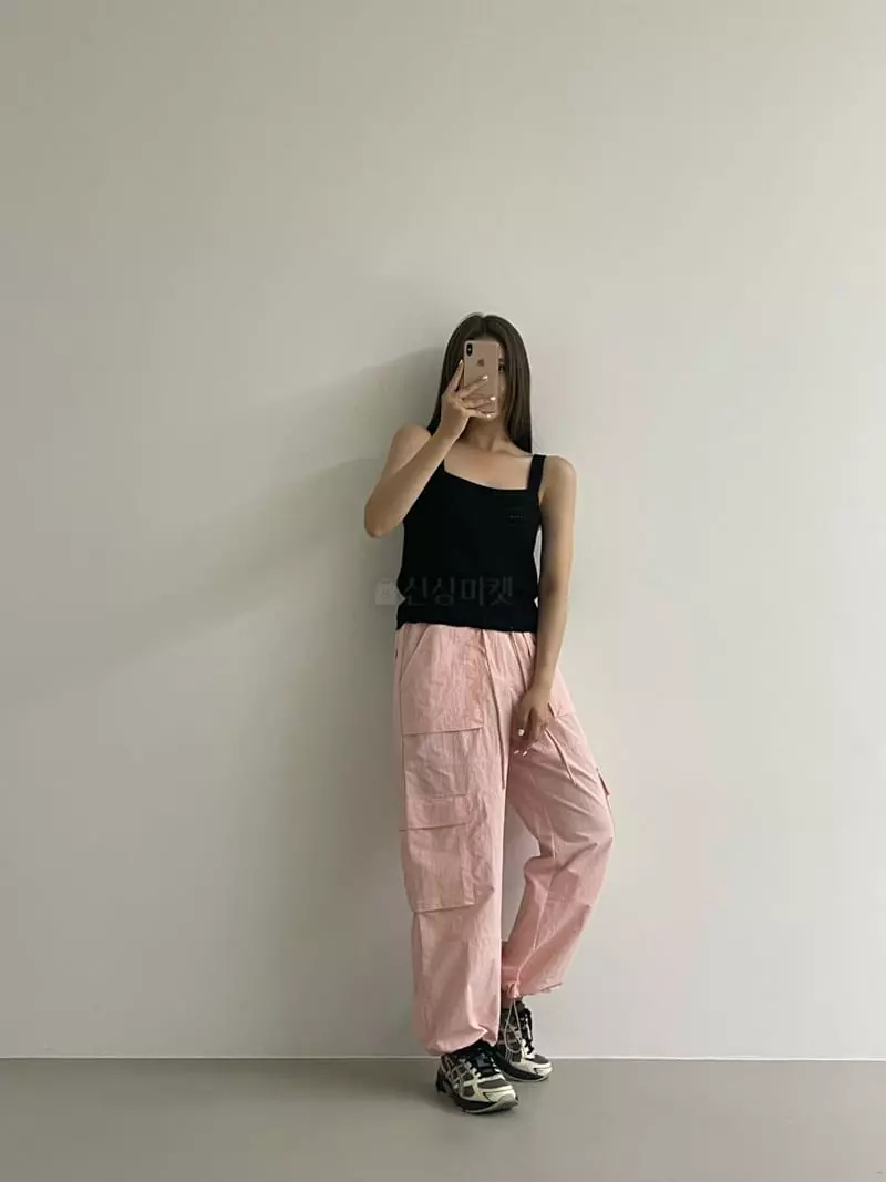 Another Avenue - Korean Women Fashion - #womensfashion - Frill Sleeveless Knit - 3