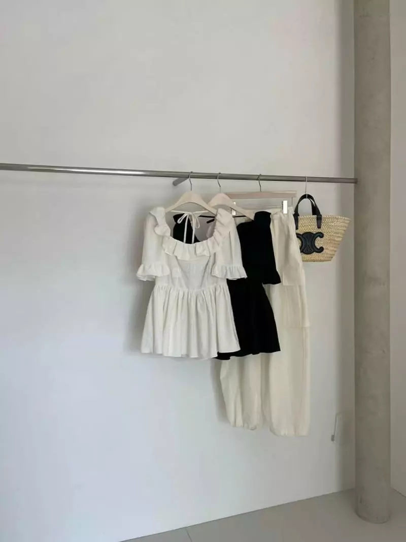 Another Avenue - Korean Women Fashion - #womensfashion - Frill Blouse - 2