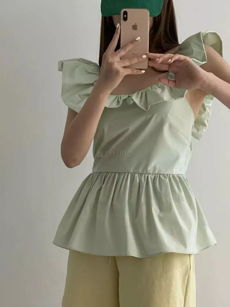 Another Avenue - Korean Women Fashion - #womensfashion - Sleeveles Frill Blouse - 5