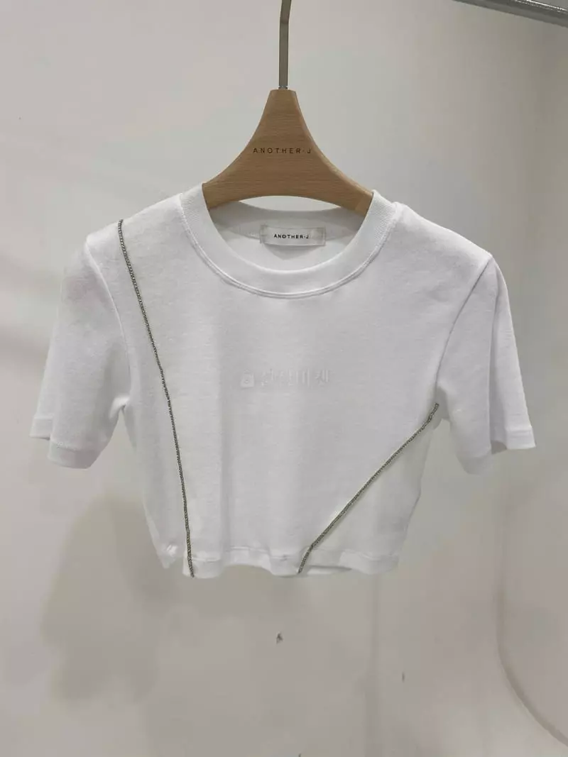 Another J - Korean Women Fashion - #womensfashion - Bebe Slim Tee