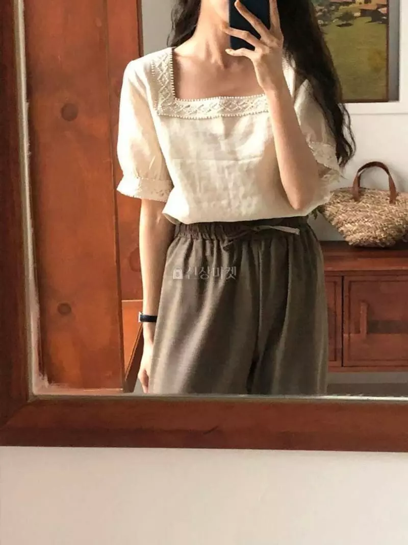 Atthismoment - Korean Women Fashion - #vintagekidsstyle - Squar Blouse - 4