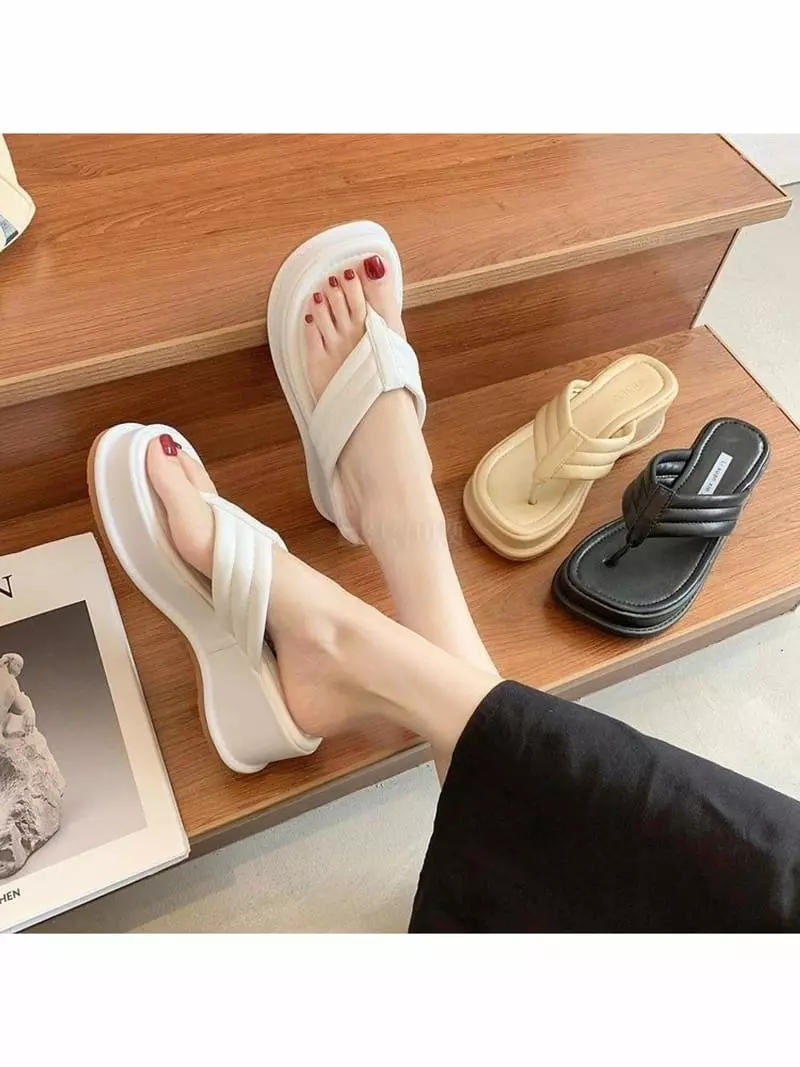 Au - Korean Women Fashion - #restrostyle - 661 Embosing Slipper - 2