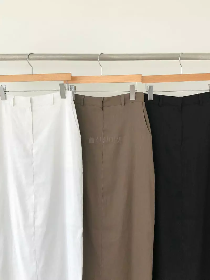 Avecnous - Korean Women Fashion - #momslook - Slit H Skirt