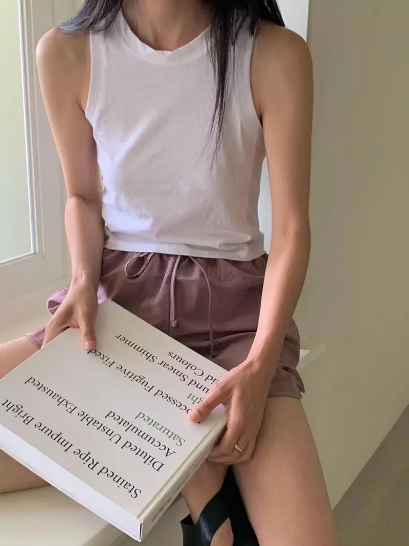 Avecnous - Korean Women Fashion - #momslook - Limit Color Sleeveless