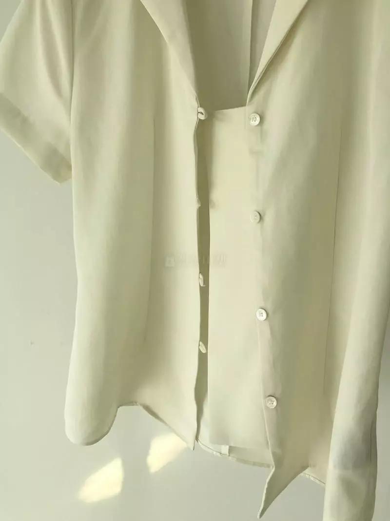 Avecnous - Korean Women Fashion - #momslook - Log Blouse - 2
