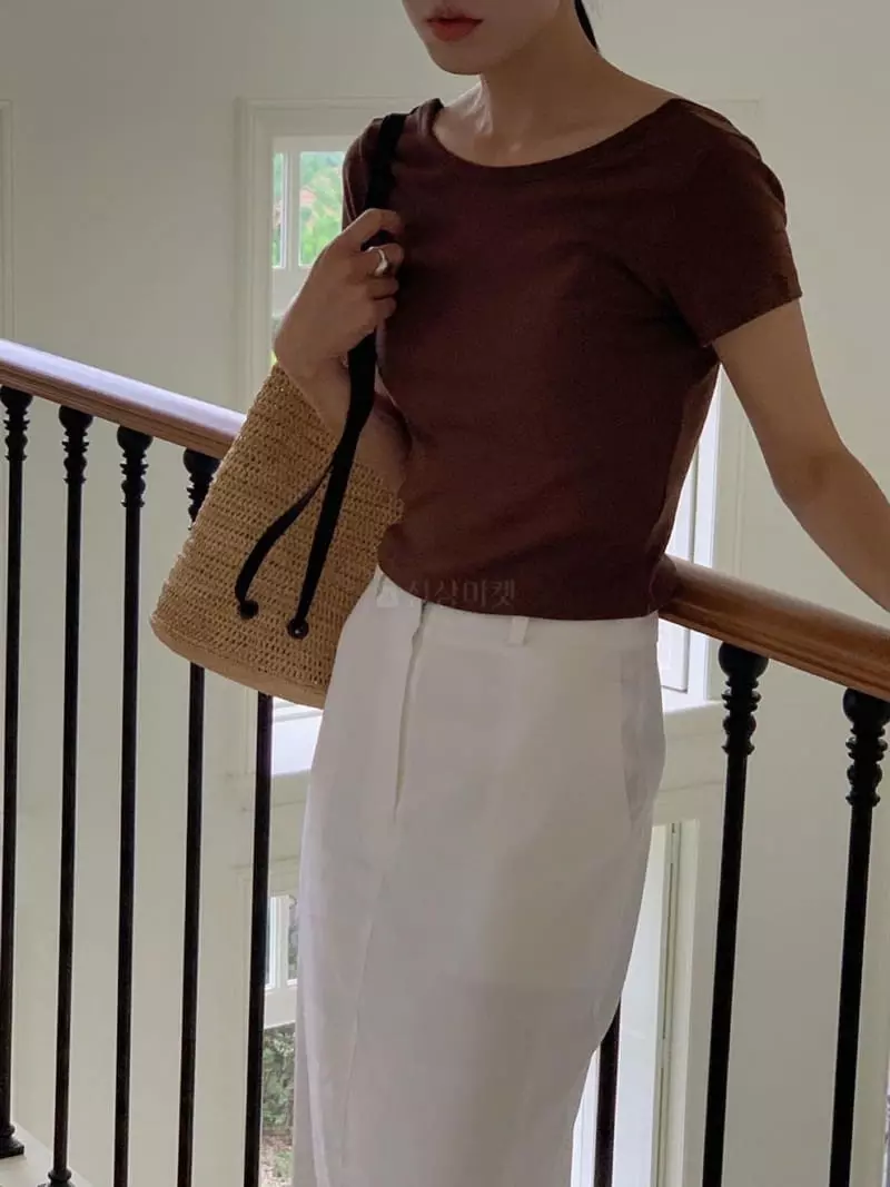 Avecnous - Korean Women Fashion - #momslook - Lik U Neck Tee
