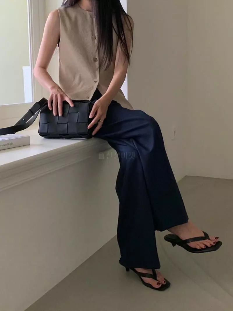 Avecnous - Korean Women Fashion - #womensfashion - Bucket Pants