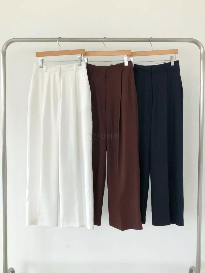 Avecnous - Korean Women Fashion - #womensfashion - Bucket Pants - 3