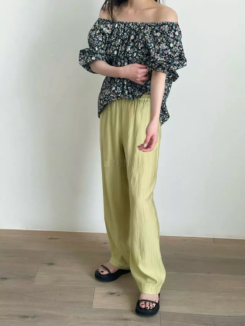 Browns - Korean Women Fashion - #momslook - Plisse Banding Pants - 2