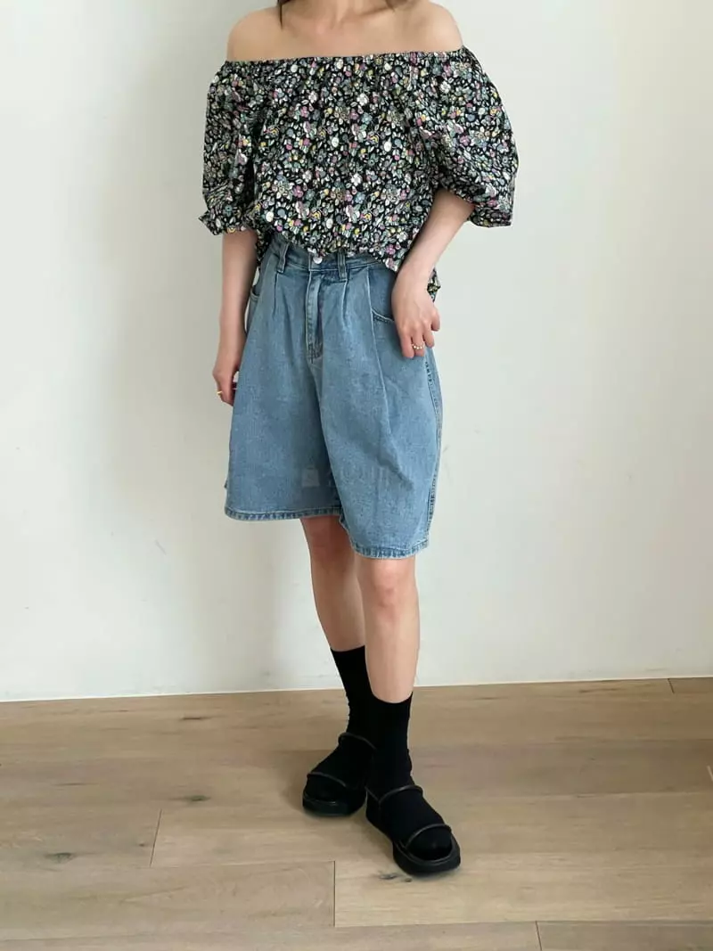 Browns - Korean Women Fashion - #momslook - Celling Shorts