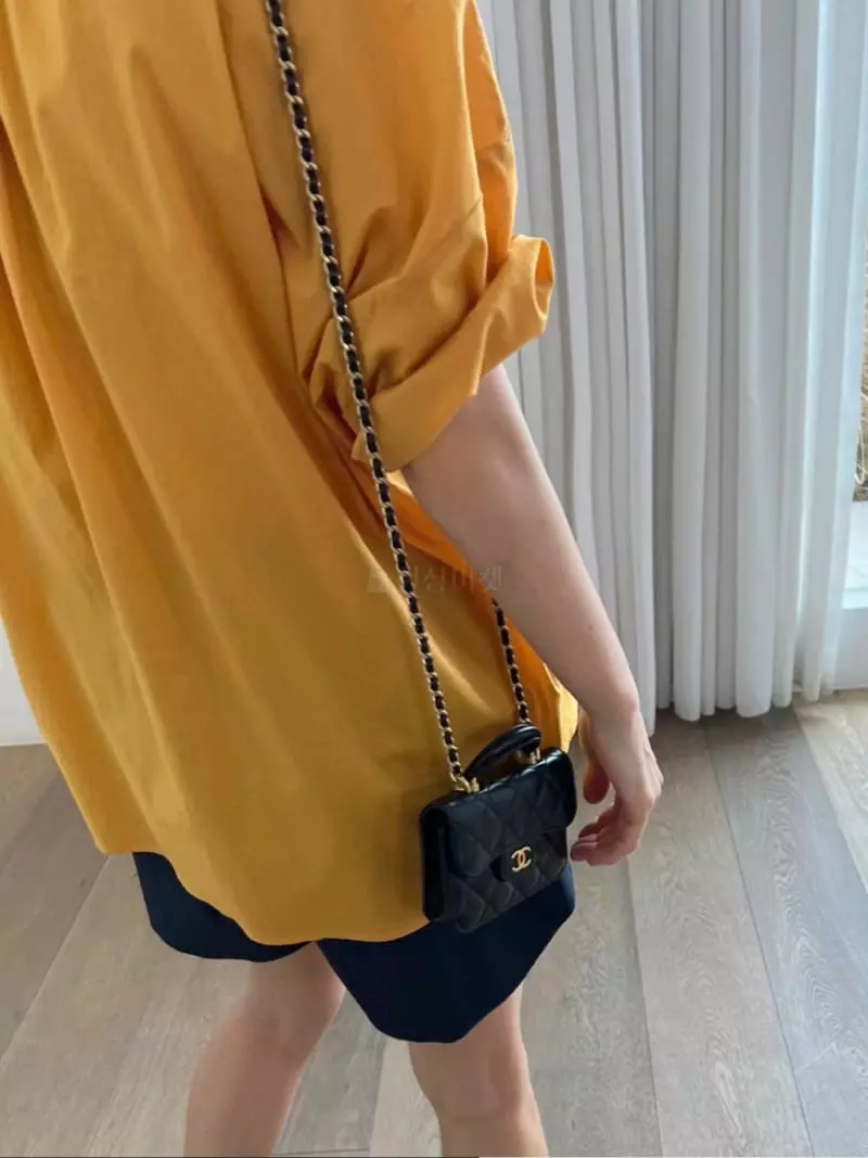 Browns - Korean Women Fashion - #momslook - Basic V Shirt - 2