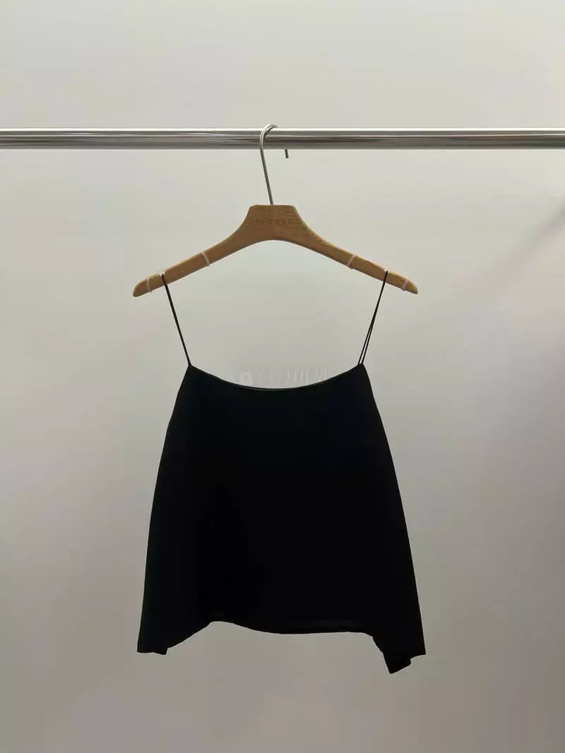 Browns - Korean Women Fashion - #momslook - Miu Slim Sleeveless