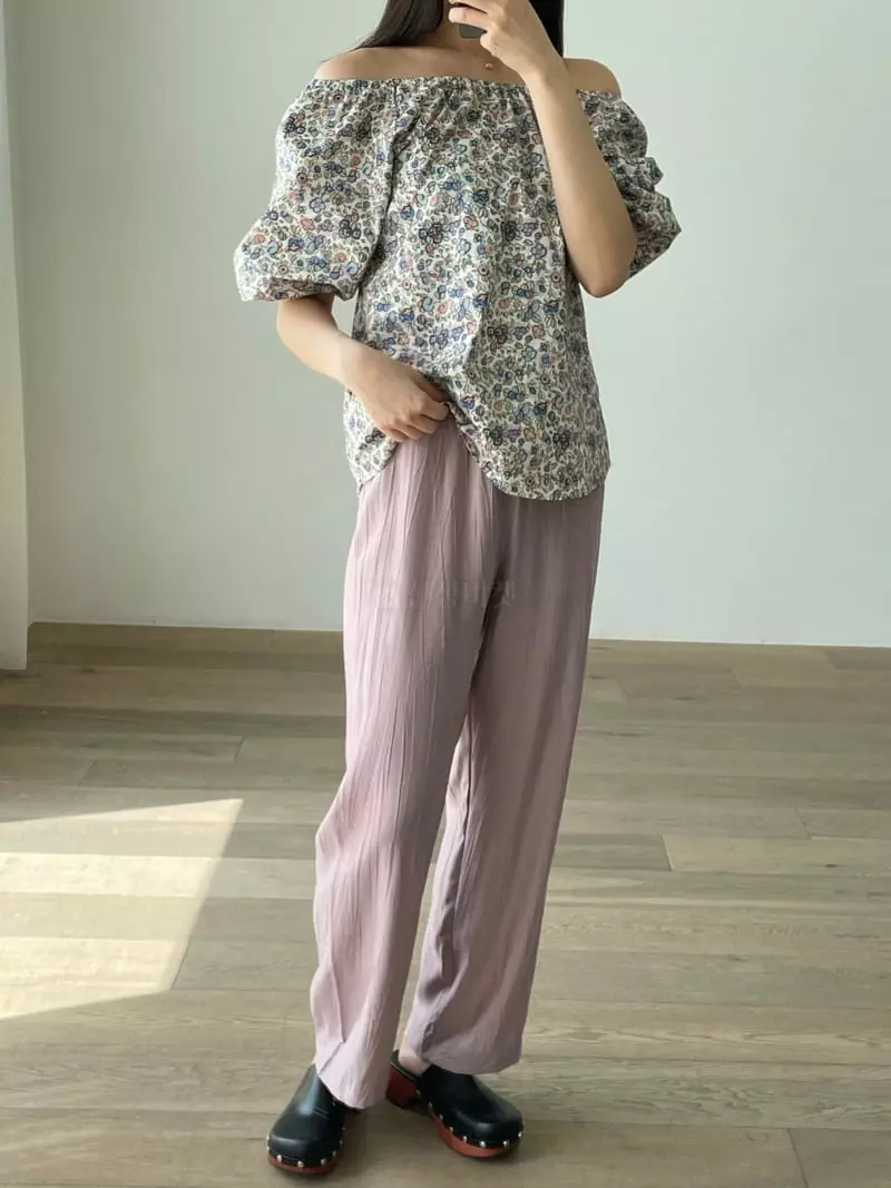 Browns - Korean Women Fashion - #womensfashion - Parette Off Shoulder Blouse - 3