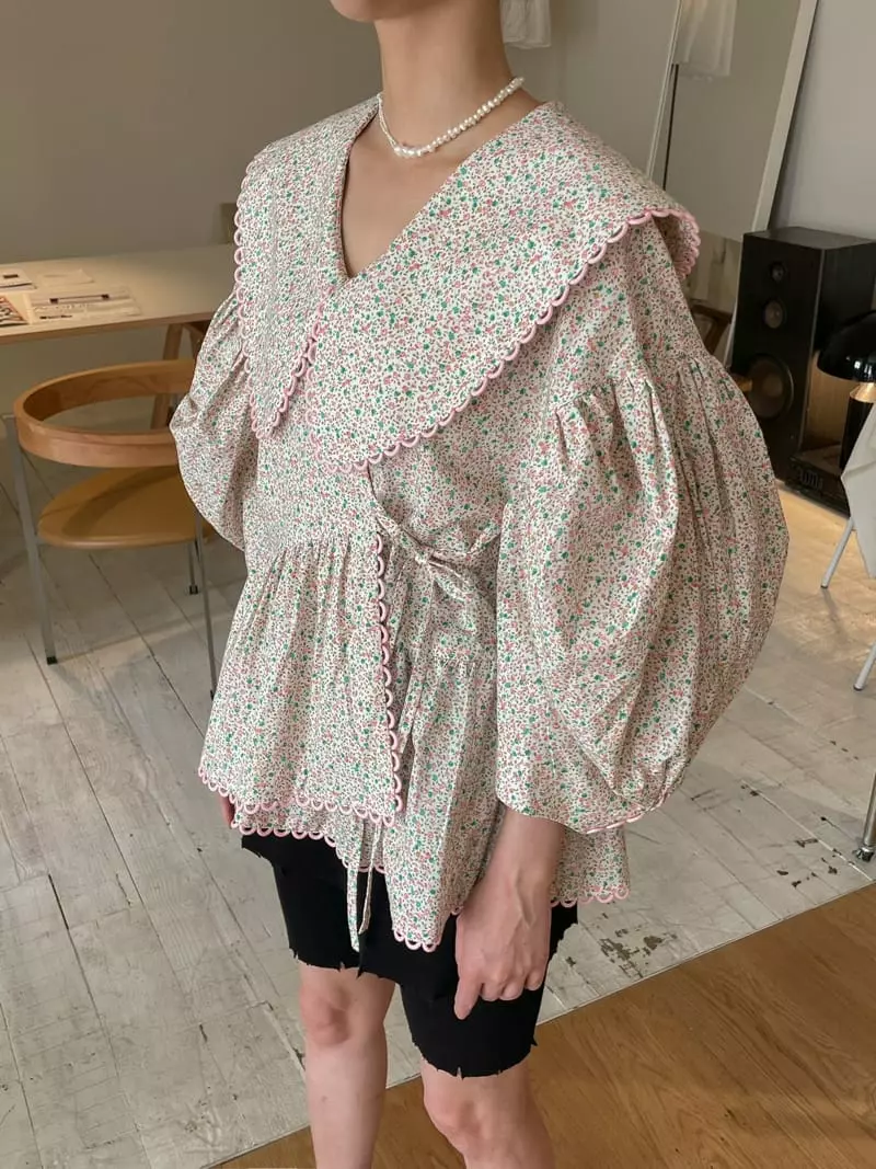 Dailyjud - Korean Women Fashion - #pursuepretty - Flower Kikha Blouse - 3