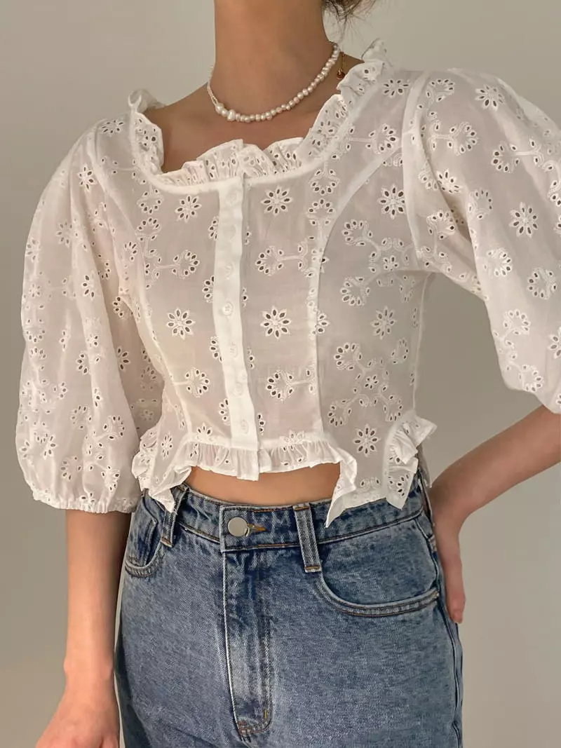 Dailyjud - Korean Women Fashion - #romanticstyle - Punching Crop Blouse - 4