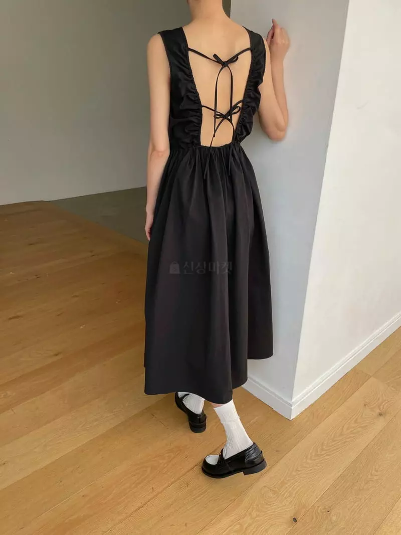 Dailyjud - Korean Women Fashion - #womensfashion - Back Point One-piece - 3