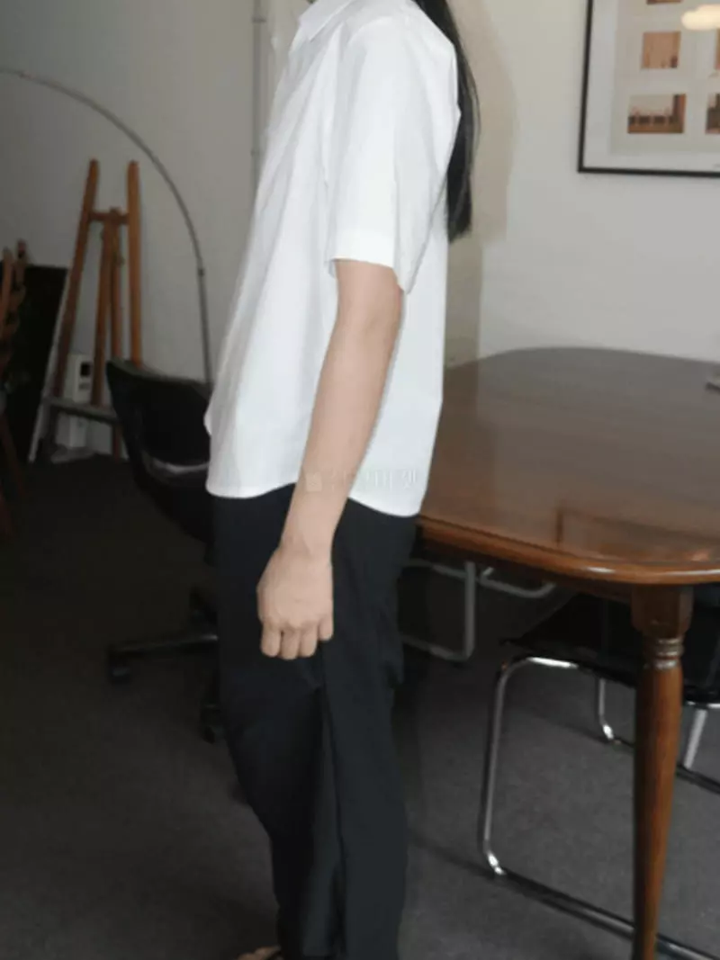 Enten - Korean Women Fashion - #momslook - V Neck Shirt